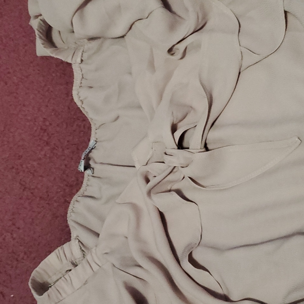 Blouse - Picture 2 of 3